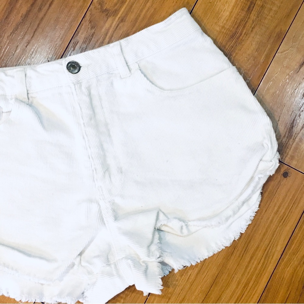 Corduroy White Women's Frayed Hem Denim Shorts 27 waist forever 21 boho beach